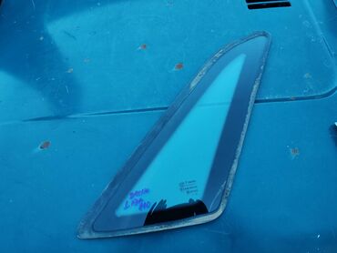 Auto delovi: Zadnje bocno staklo Lada 110. Polovano, ocuvano. Skinuto sa automobila — 1