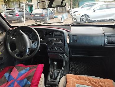 другие детали кузова: Volkswagen Passat Variant: 1993 г., Механика, Бензин, Универсал — 6