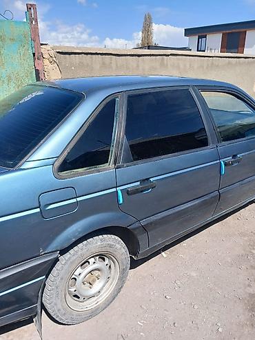 Volkswagen: Volkswagen Passat: 1990 г., 2 л, Механика, Бензин — 12