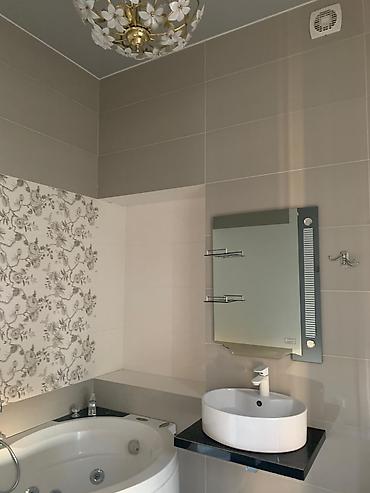 Долгосрочная аренда квартир: 🏡 Сдаётся 3-комнатная квартира в Золотом квадрате! 📍 ЖК «Ривьера» 🏢 6 at lalafo.kg — 11 Долгосрочная аренда квартир: 🏡 Сдаётся 3-комнатная квартира в Золотом квадрате! 📍 ЖК «Ривьера» 🏢 6 — 11