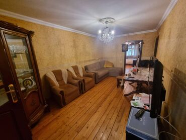 Köhnə tikili: Bakı, 2 otaqlı, Köhnə tikili, m. Xalqlar Dostluğu, 45 kv. m — 2