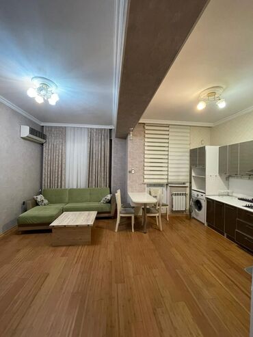 Kirayə mənzillər: Xırdalam kristal 1de 14/11ri 3 otaq metbext studio kiraye menzil