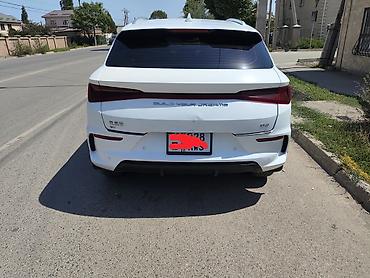 byd e1: BYD E2: 2024 г., Автомат, Электромобиль, Хэтчбэк — 3