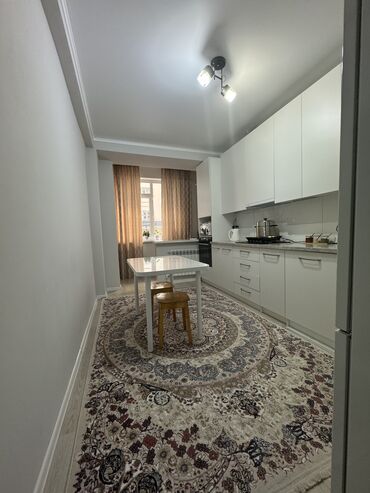 продаётся 2 ком кв город каракол: 2 комнаты, 61 м², Элитка, 1 этаж, Евроремонт