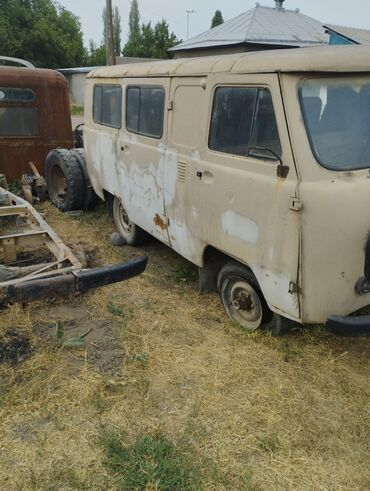 УАЗ: УАЗ 452 Buhanka: 1982 г., 2.4 л, Механика, Бензин, Внедорожник — 4