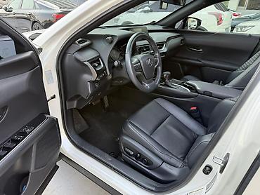 Lexus: Lexus UX: 2019 г., 2 л, Автомат, Кроссовер — 11