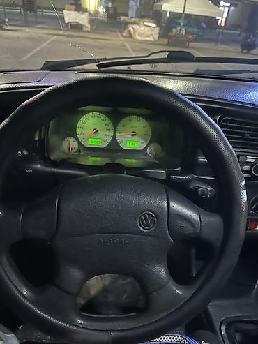 Volkswagen: Volkswagen Vento: 1992 г., 1.8 л, Механика, Бензин, Седан — 10