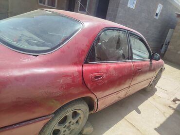 мазда 626 талас: Mazda 626: 1992 г., 1.8 л, Механика, Бензин, Седан