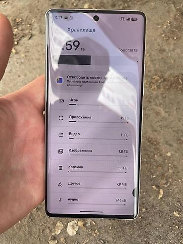 Google: Google Pixel 7 Pro — 7