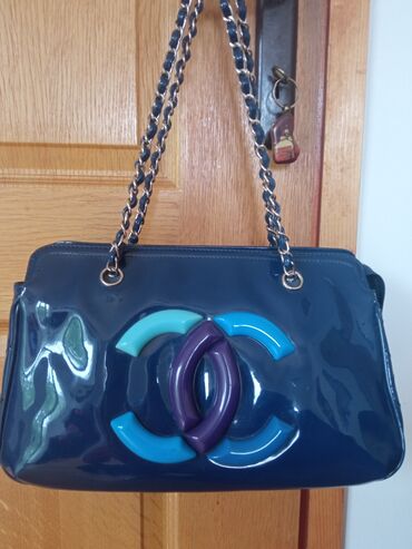 pismo torbe mona: Elegant purse, Chanel, Material: Plastic