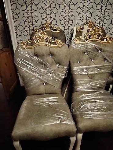 vannalı stol: Qonaq otağı mebeli dəsti - Klassik-stil masa və 6 ədəd stul: yumşaq — 6