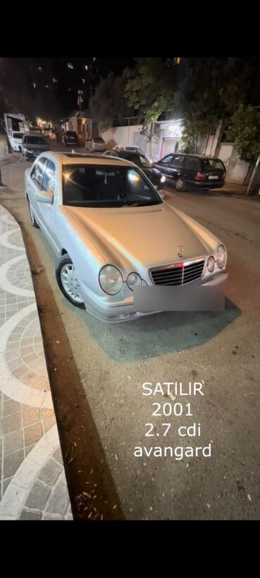 capriolo ctx 200: Mercedes-Benz 270: 2.7 l | 2001 il Sedan