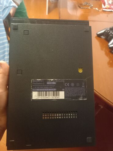 7.1.2 n2g47h: Sony PlayStation 2 (SCPH-90004) – Slim versiya, PAL Komplekt: - PS2