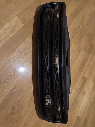 range rover disk: Land Rover Discovery 5 ön radiator barmaqlığı (orijinal emblemli) — 1