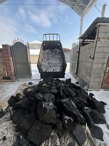 Уголь Кара-Кече: Уголь Кара-Кече, Платная доставка, Бесплатная доставка, Оптом, Фракция: Крупный (К), В тоннах — 3