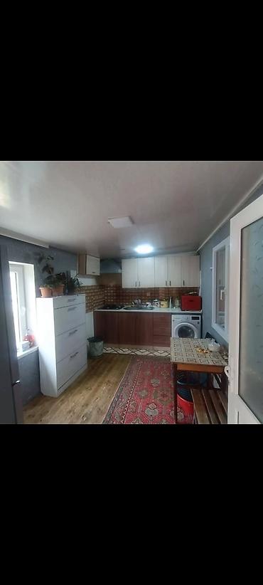 sumqayit kiraye evler: Geniş və işıqlı mənzil Satılır şəhərin mərkəzi bazardan yuxarda 3 — 10