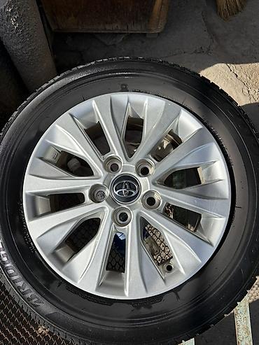 Комплект оригинальных литых дисков Toyota с шинами - Количество: 4
