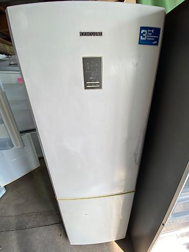Холодильник Samsung с нижней морозильной камерой - Цвет: белый - at lalafo.kg Холодильник Samsung с нижней морозильной камерой - Цвет: белый -
