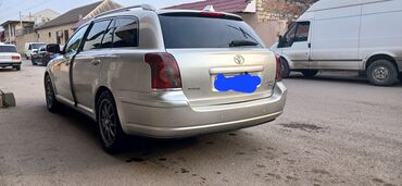 Toyota: Toyota Avensis Wagon – gümüş rəngli, universal kuzov Texniki və — 2