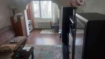срочно продаётся 1 комнатная квартира в районе ошского рынка по улице кенсуйская: 3 комнаты, 62 м², 105 серия, 4 этаж, Косметический ремонт