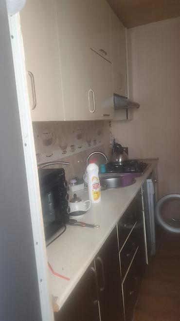 güneşli: Yeni Günəşli qəsəbəsində mənzil kirayə. - Geniş işıqlı dəhliz, modern — 1