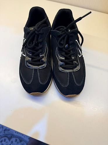 esse: Мужские кроссовки, 36.5, Michael Kors, Новый, цвет - Черный, Самовывоз — 1