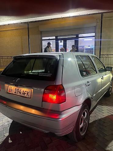 Volkswagen: Volkswagen Golf: 1994 г., 2 л, Механика, Бензин — 5
