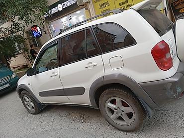 kombayn satisi: Toyota RAV4: 2 l | 2001 il Krossover — 4