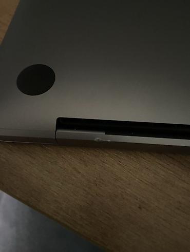 Ноутбуки Apple (MacBook): MacBook Pro (2022) на чипе Apple M2. Характеристики: - модель — 2