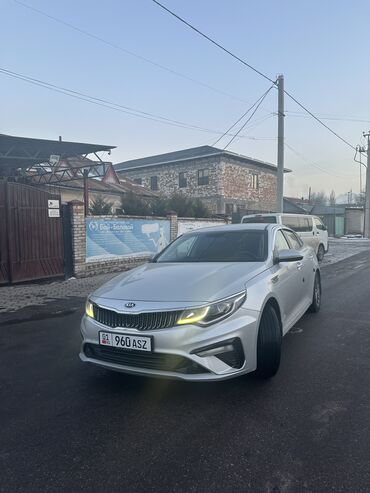 зарядник авто: Kia K5: 2019 г., 2 л, Автомат, Газ, Седан