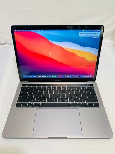 apple airpod pro: Macbook Pro 2018 Touchbar i5 8 GB RAM 256 SSD   Ofisdə işlədilib ilk