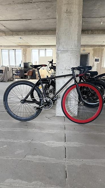 борт 53: Фикс-байк (single speed) городской трековый велосипед

Цена : 3500 сом — 3