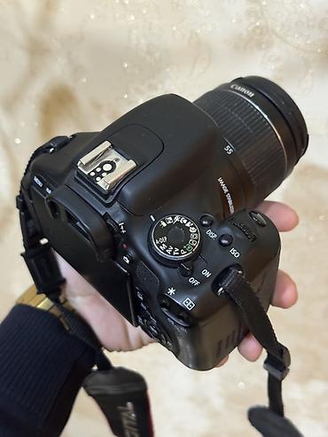 canon eos 600: Canon EOS 600D DSLR fotoaparat komplekti Tərkib: - Canon EOS 600D — 3