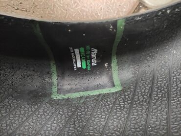 Шины: Всезенонка 255/40/18, год выпуска 2023 ! резина почти новая остаток — 8