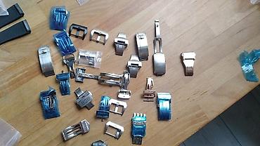 magnet sat: Lot metalnih kopči, šnala i delova za kaiševe/satove. U ponudi je — 1