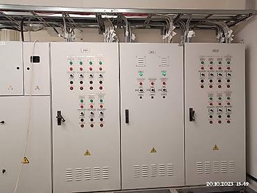 Электрики: Профессиональный монтаж и подключение электрощитов: - ВРУ — 4