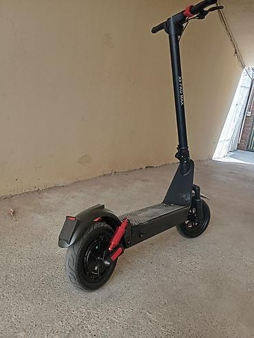 Elektrikli samokatlar: İşlənmiş Elektrik samokat 10", > 1000 Vt, 36 - 45 km/s, Ünvandan götürmə, Ödənişli çatdırılma — 2