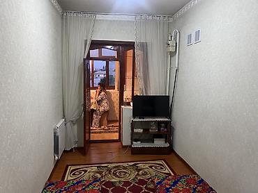 квартира 2 к: 48 квадрат метр по документам 2 комнатная. 1 комната сделано в общем — 1