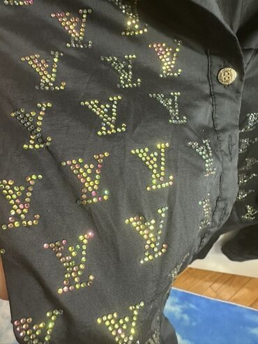 Dəstlər, kostyumlar: Qadın geyim dəsti -geyimlerin her biri 5 manatdl cox yaxsl — 54