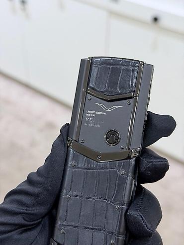 Vertu: Vertu 4 GB, rəng - Qara, Düyməli — 15