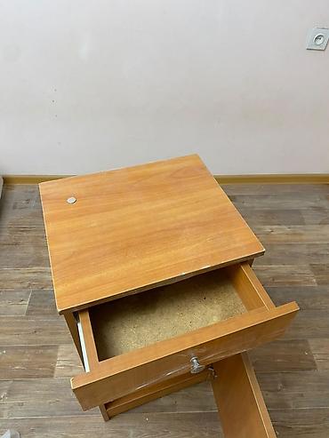 кухонные комоды: Продам старую мебель. Цена договорная. Все в хорошем состоянии — 2
