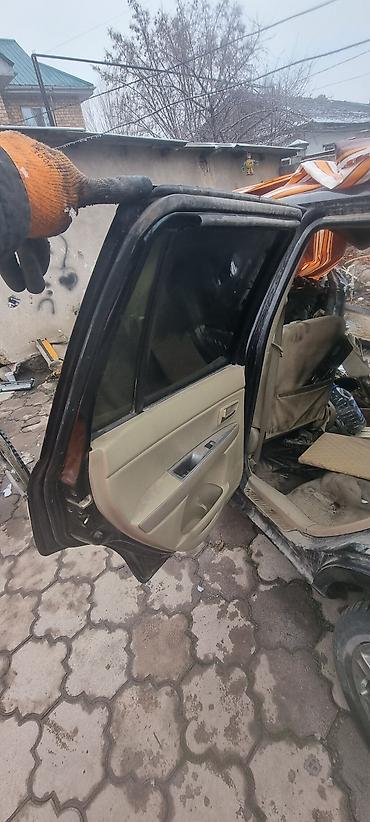 Другие детали кузова: Запчасти на Mazda Demio, 2003 г. Разбор автомобиля, в наличии — 4