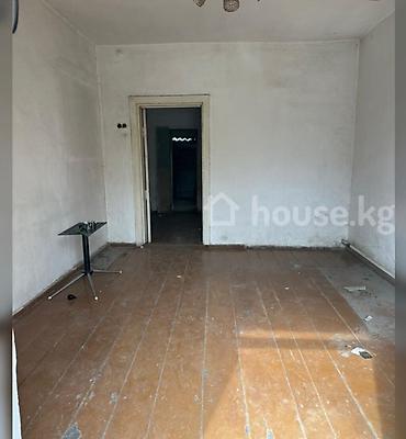🏠 **Срочно продаётся полдома!** 📍 Район Кызыл-Аскер\ 📐 1,5 сотки\