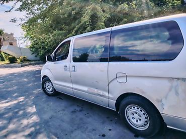 7 nəfərlik avtomobillər: Hyundai H-1 (Grand Starex): 2.5 l | 2009 il Mikroavtobus — 3