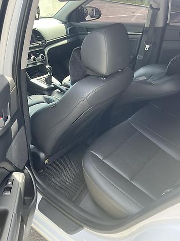 385 55: Hyundai Elantra: 2018 г., 1.6 л, Автомат, Бензин, Седан — 6