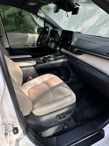 Toyota: Toyota Sienna: 2021 г., 2.5 л, Автомат, Гибрид, Минивэн — 22
