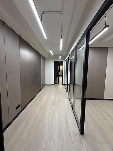 Сдаю Офис целиком: 94 м², В бизнес центре, С ремонтом