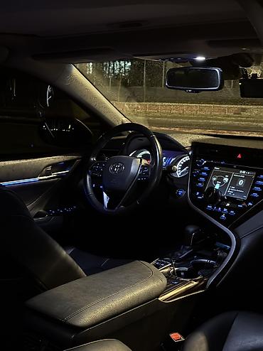 corolla 2016: Toyota Camry: 2018 г., 2.5 л, Вариатор, Гибрид, Седан — 7