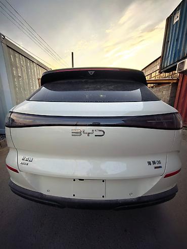 geely mon: BYD Sea Lion 06: 2026 г., 1.5 л, Автомат, Гибрид, Кроссовер — 2