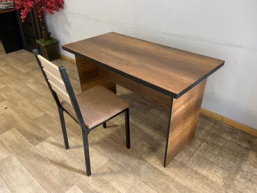 Мебельные гарнитуры: Письменный стол штучный 400 оптовые цены 320 материал DSPлакировньй